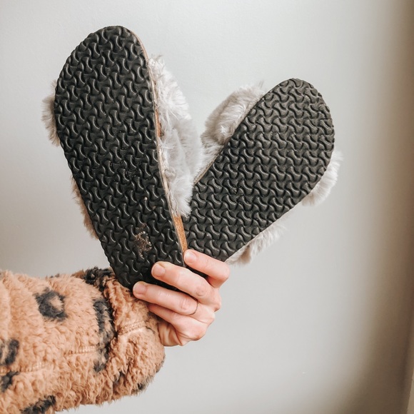 Urban Outfittera Hard sole slippers - Picture 3 of 3